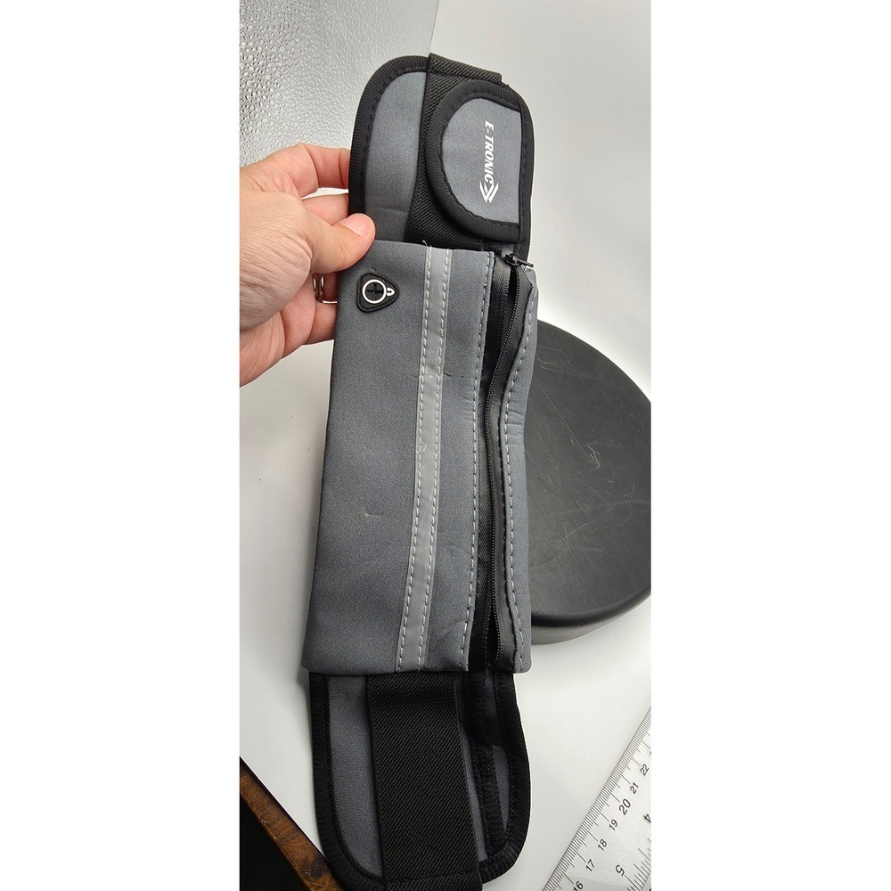 E-Tronic Edge Running Belt Gray Reflective Waist Pack Phone Key Holder